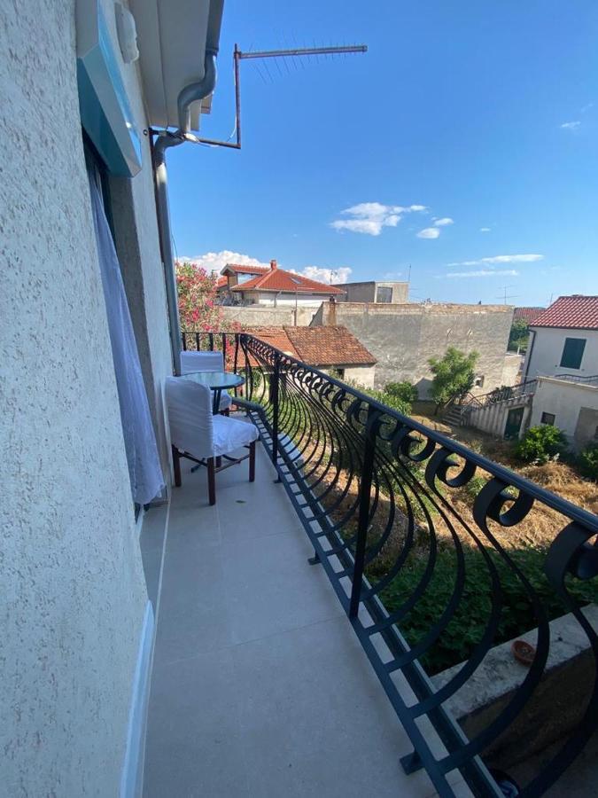 Duje & Roko Apartments شيبينيك المظهر الخارجي الصورة