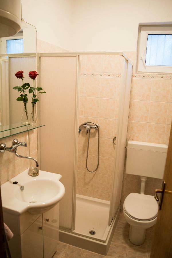 Duje & Roko Apartments شيبينيك المظهر الخارجي الصورة